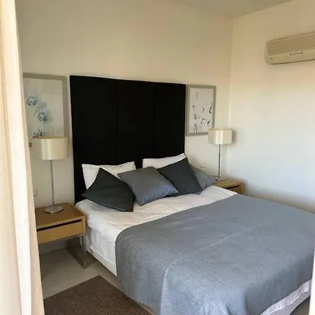 2 Bedroom Golf Apartamento *