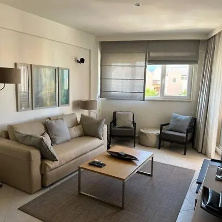 2 Bedroom Golf * Soke
